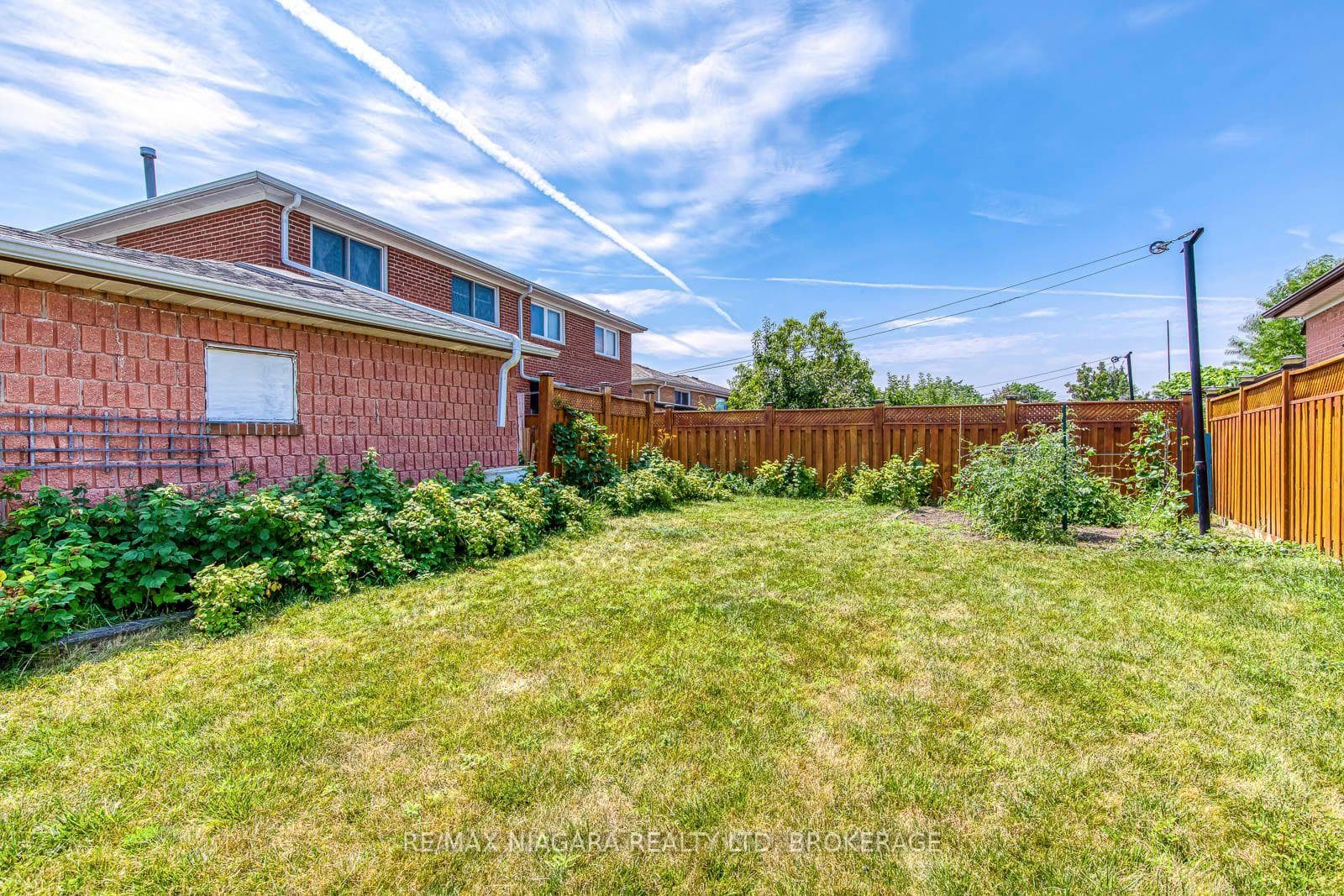 3778 Corliss Crescent photo 37