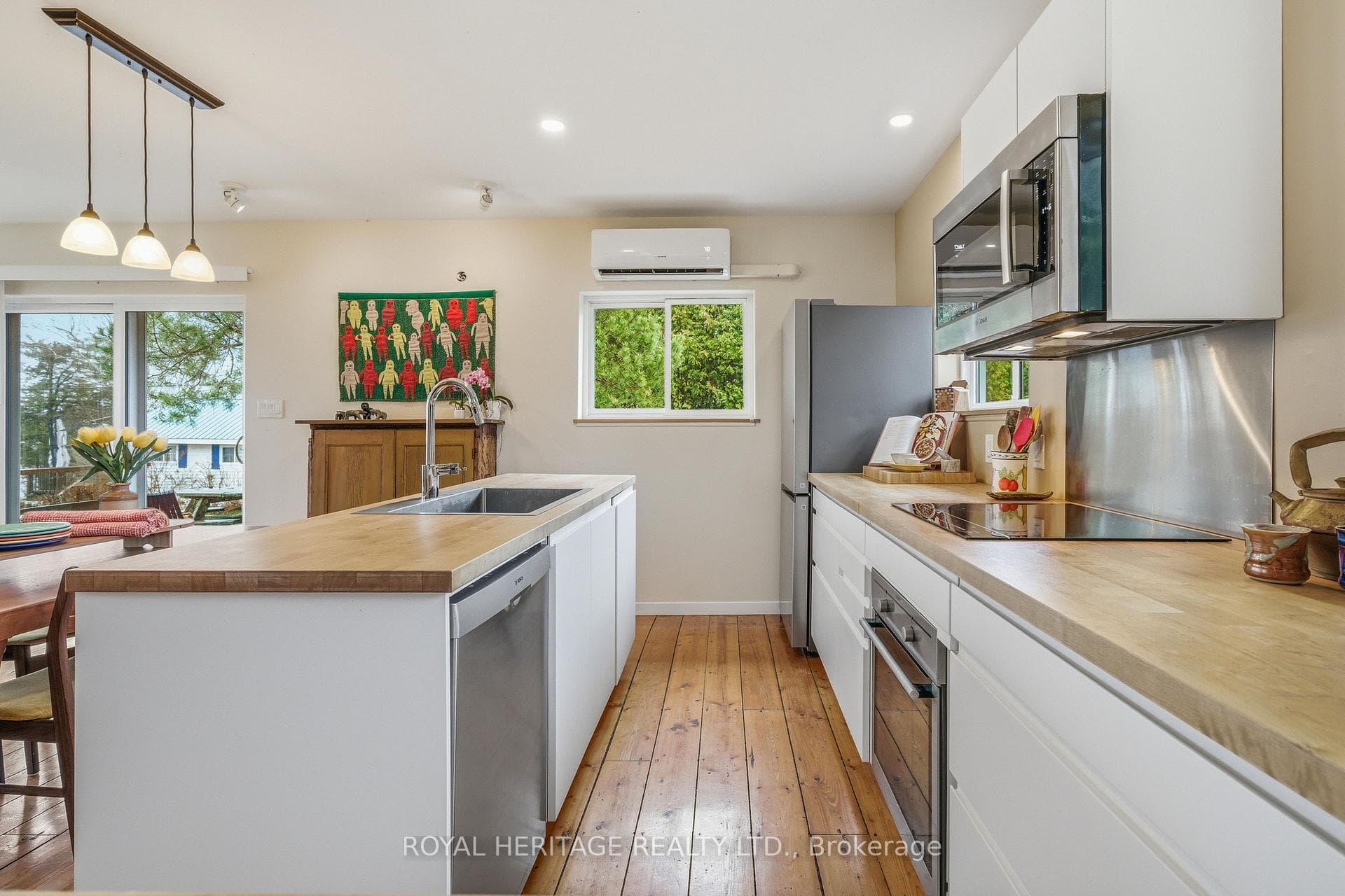 2 Langdon Avenue photo 15