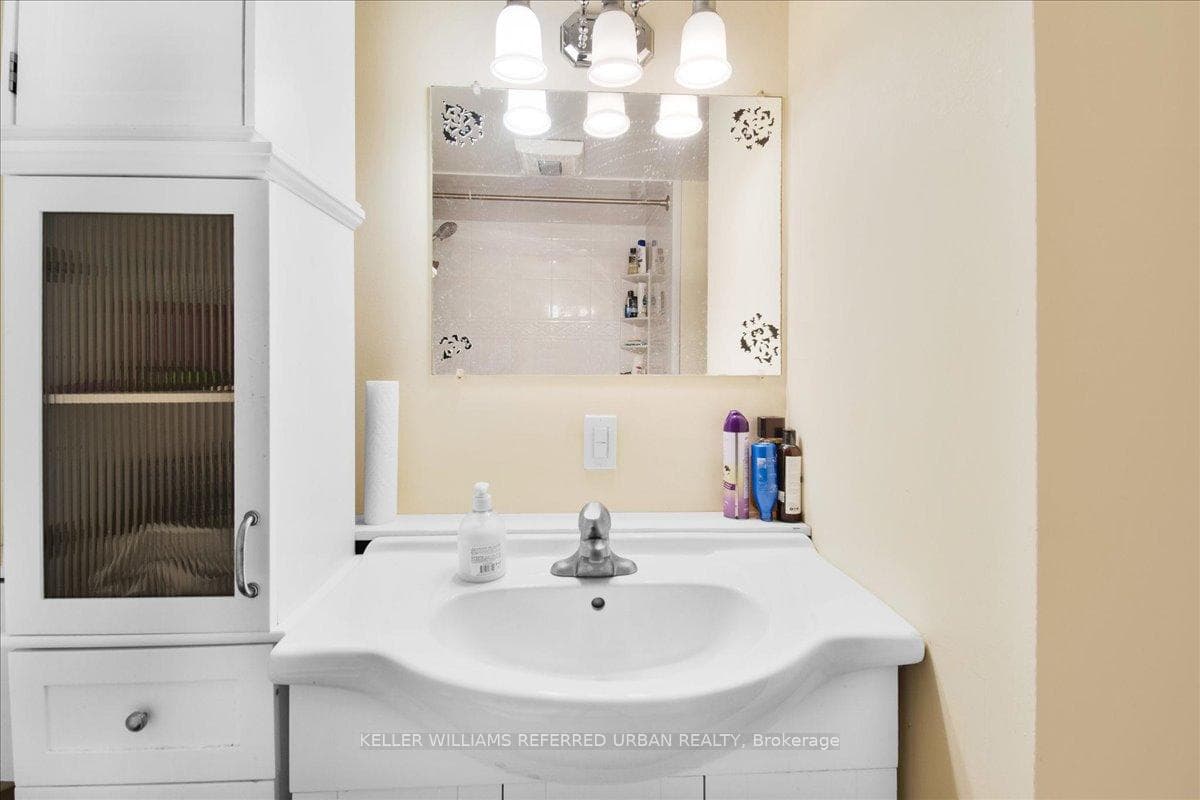 207 Galloway Road Unit 802 photo 21