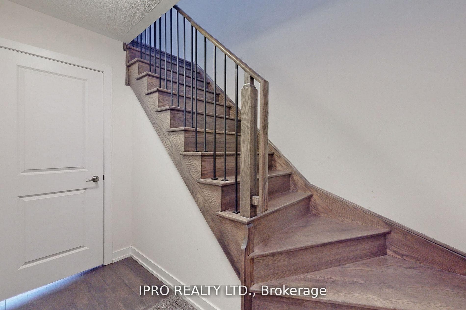 2614 Castlegate Crossing Circle photo 11