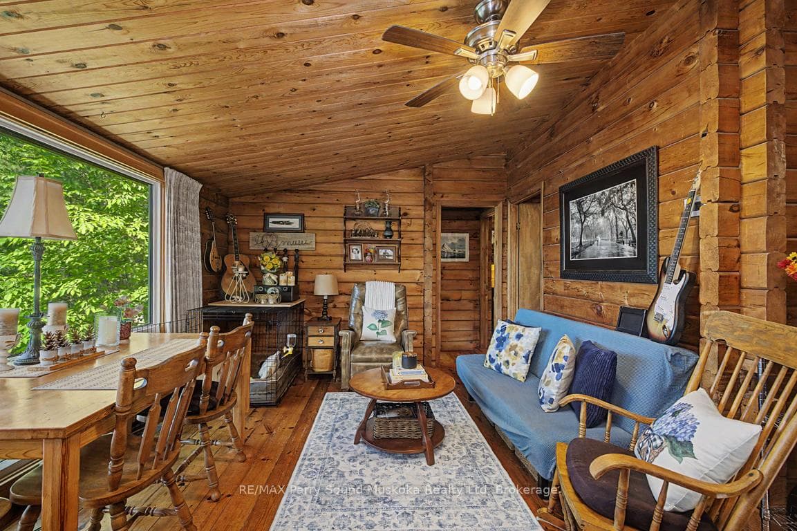Lake views from all main rooms