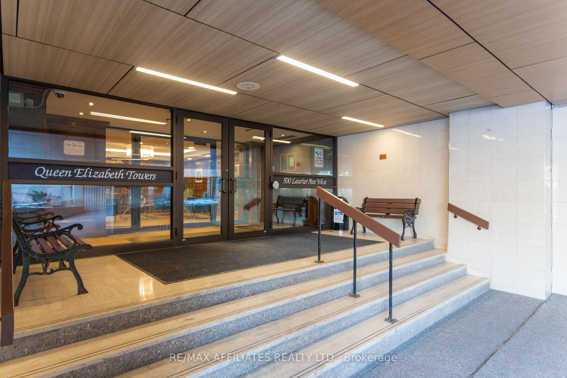 500 Laurier Avenue Unit 2104 photo 2