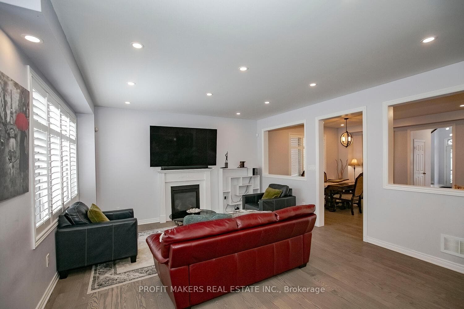 57 Aldersgate Drive photo 8