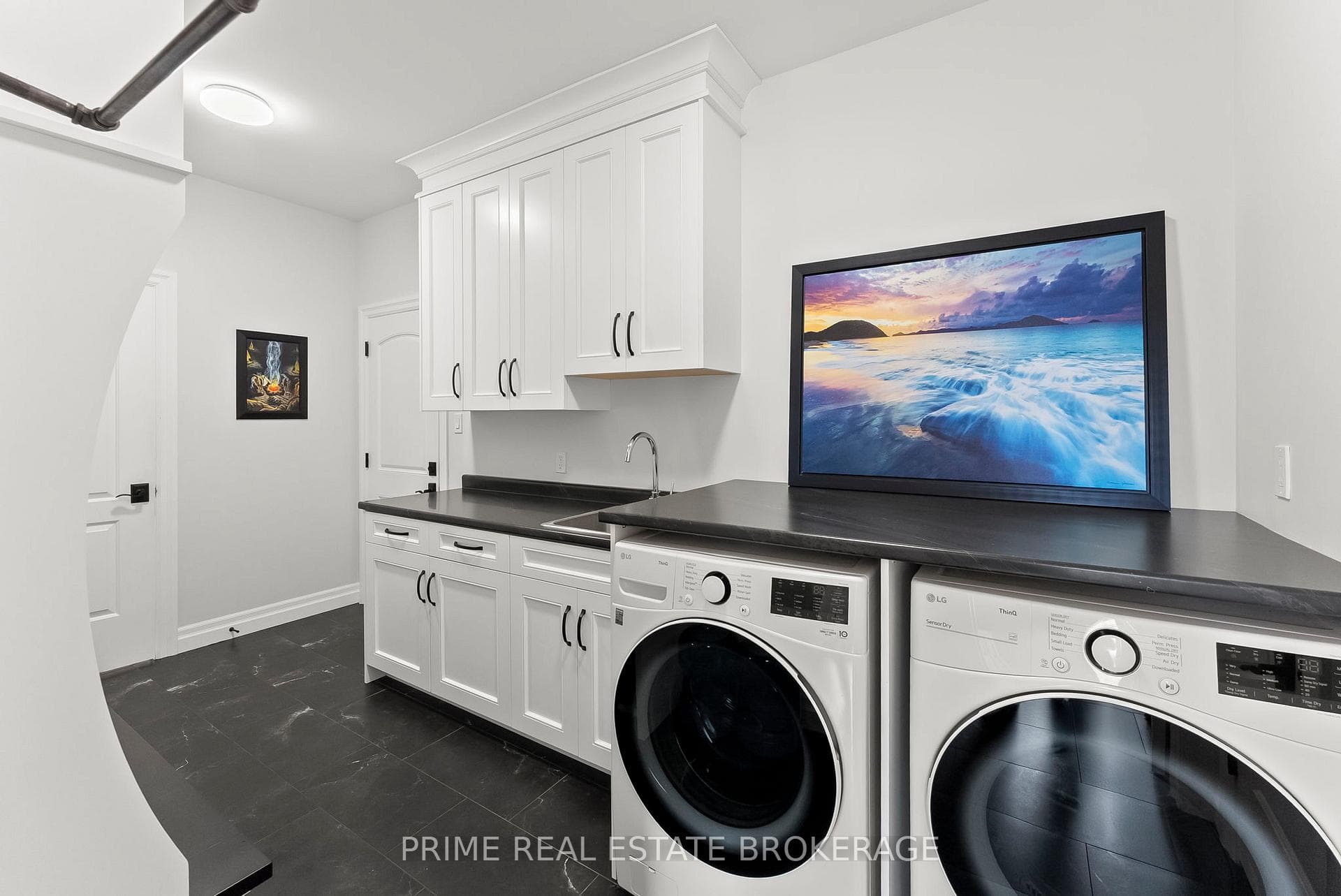 939 Bogdanovic Way photo 25