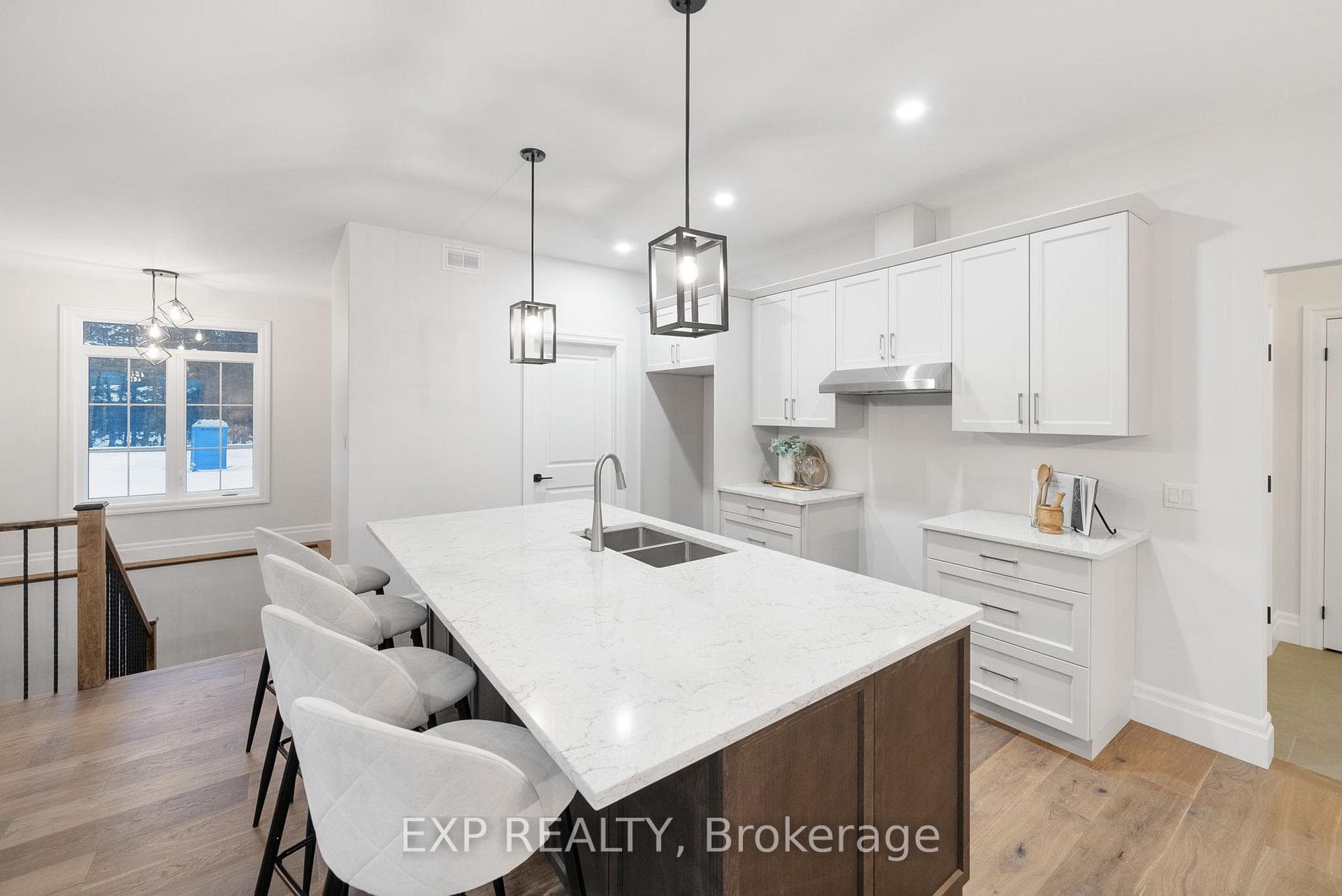 309 Smith Street photo 9