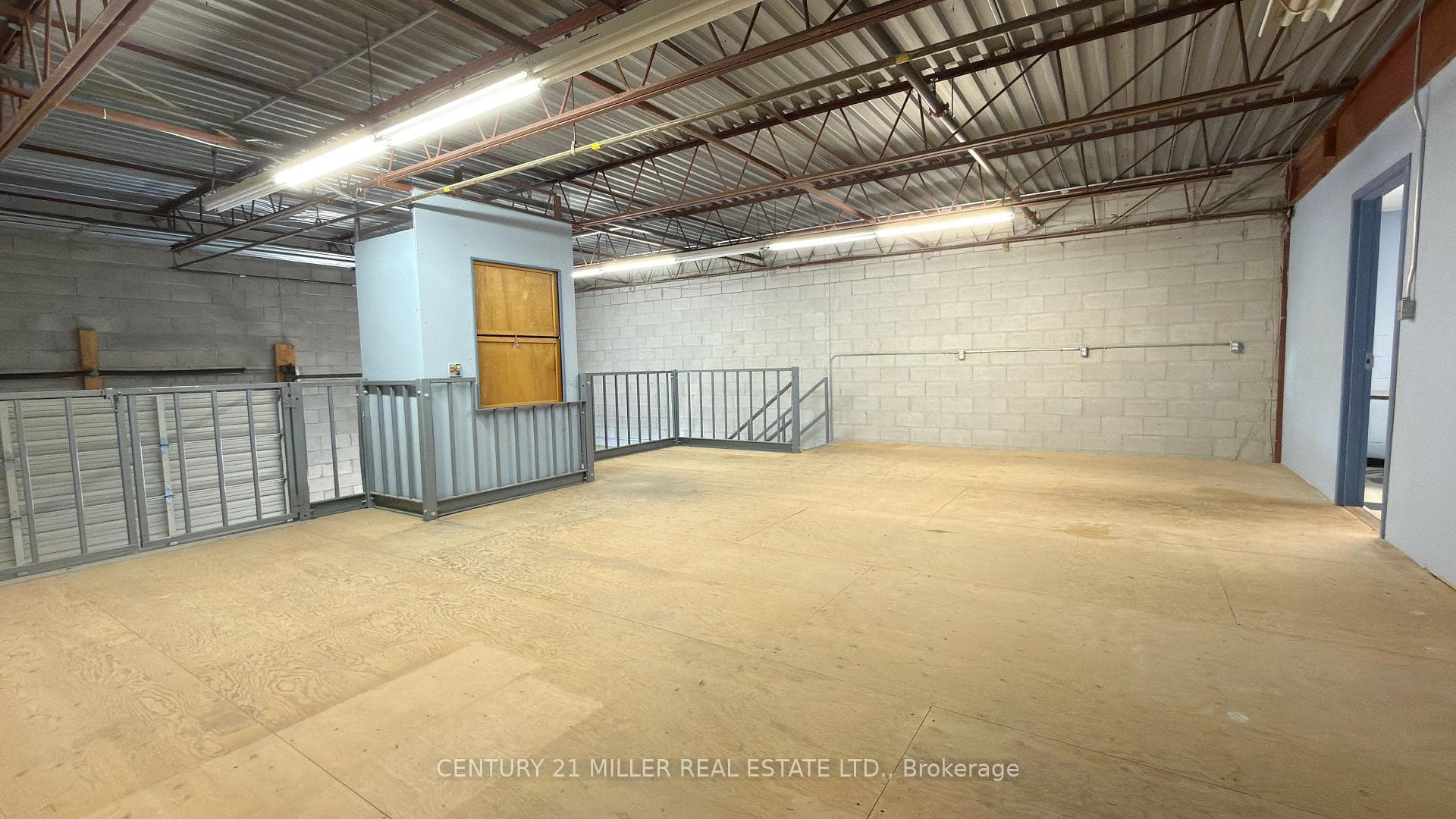 775 Pacific Road Unit 33 photo 13