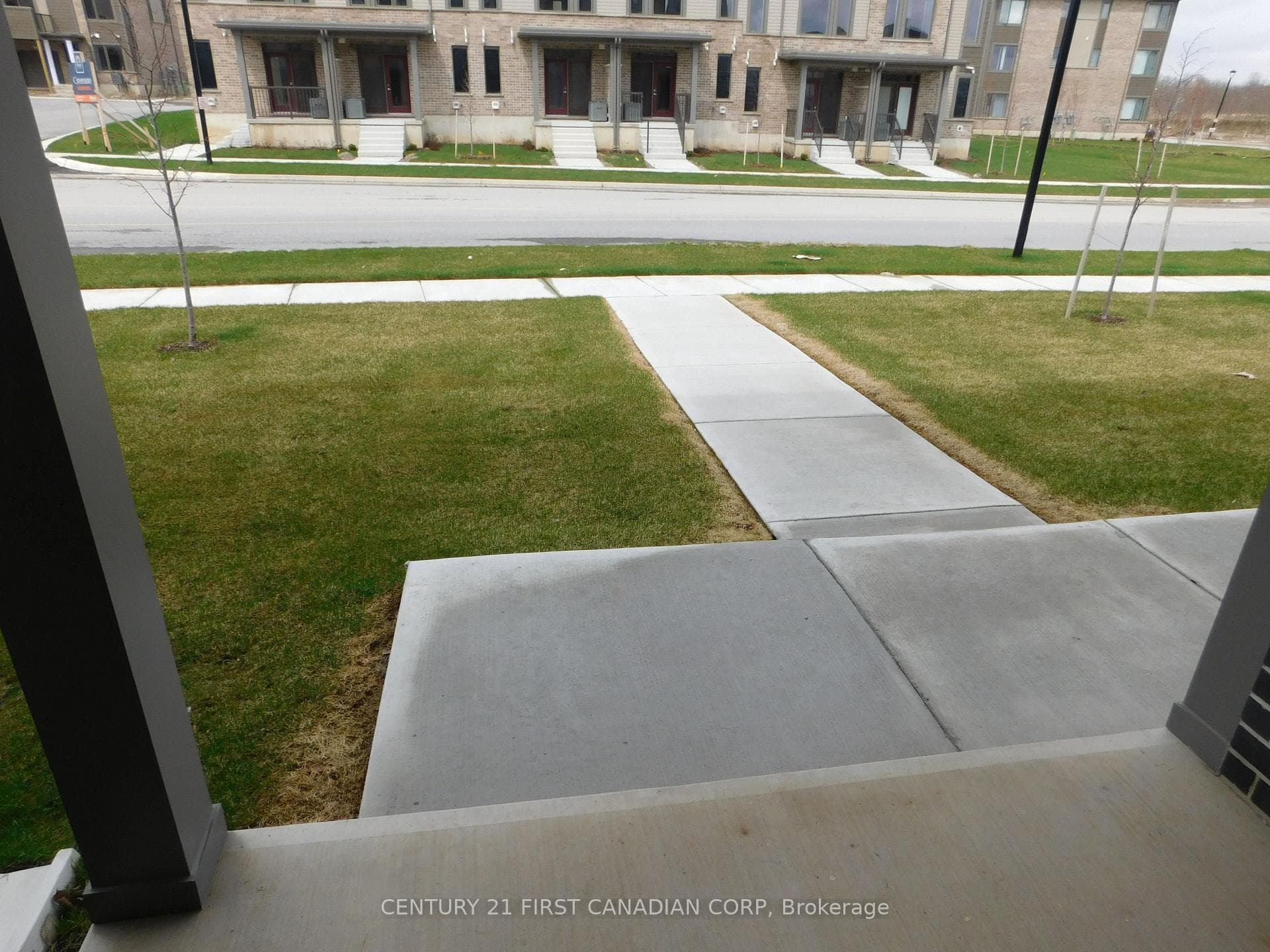 530 Gatestone Road Unit 16 photo 25