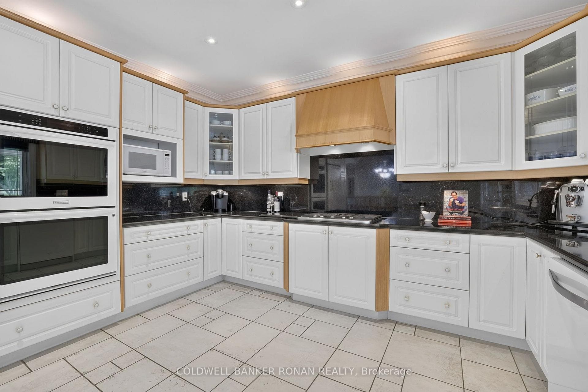 9 Moraine Place photo 17