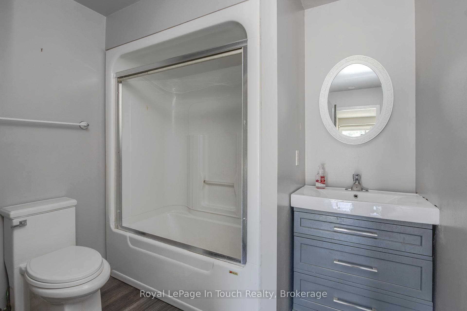 740 Balm Beach Road photo 20
