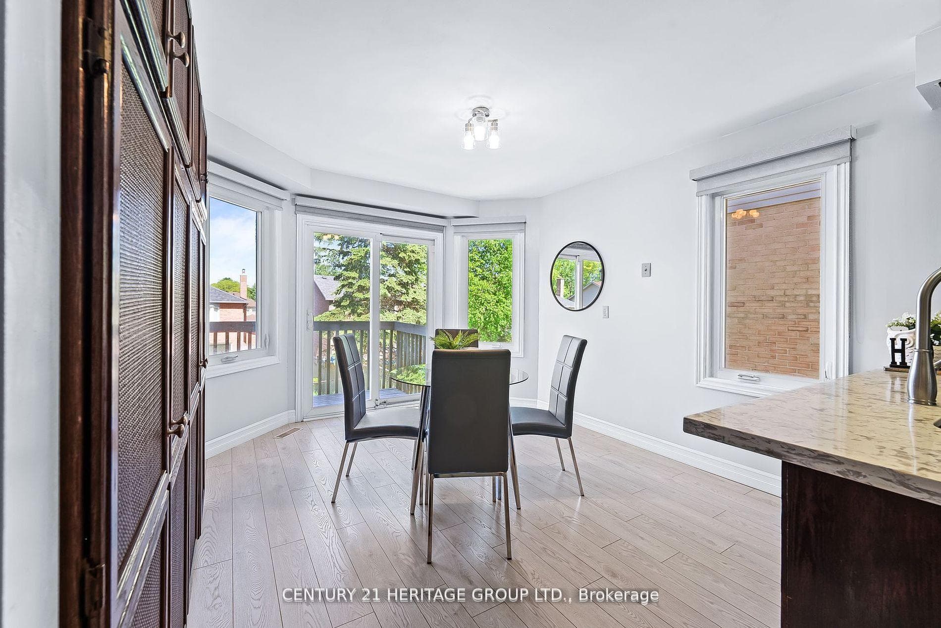 5 Beatty Crescent photo 18