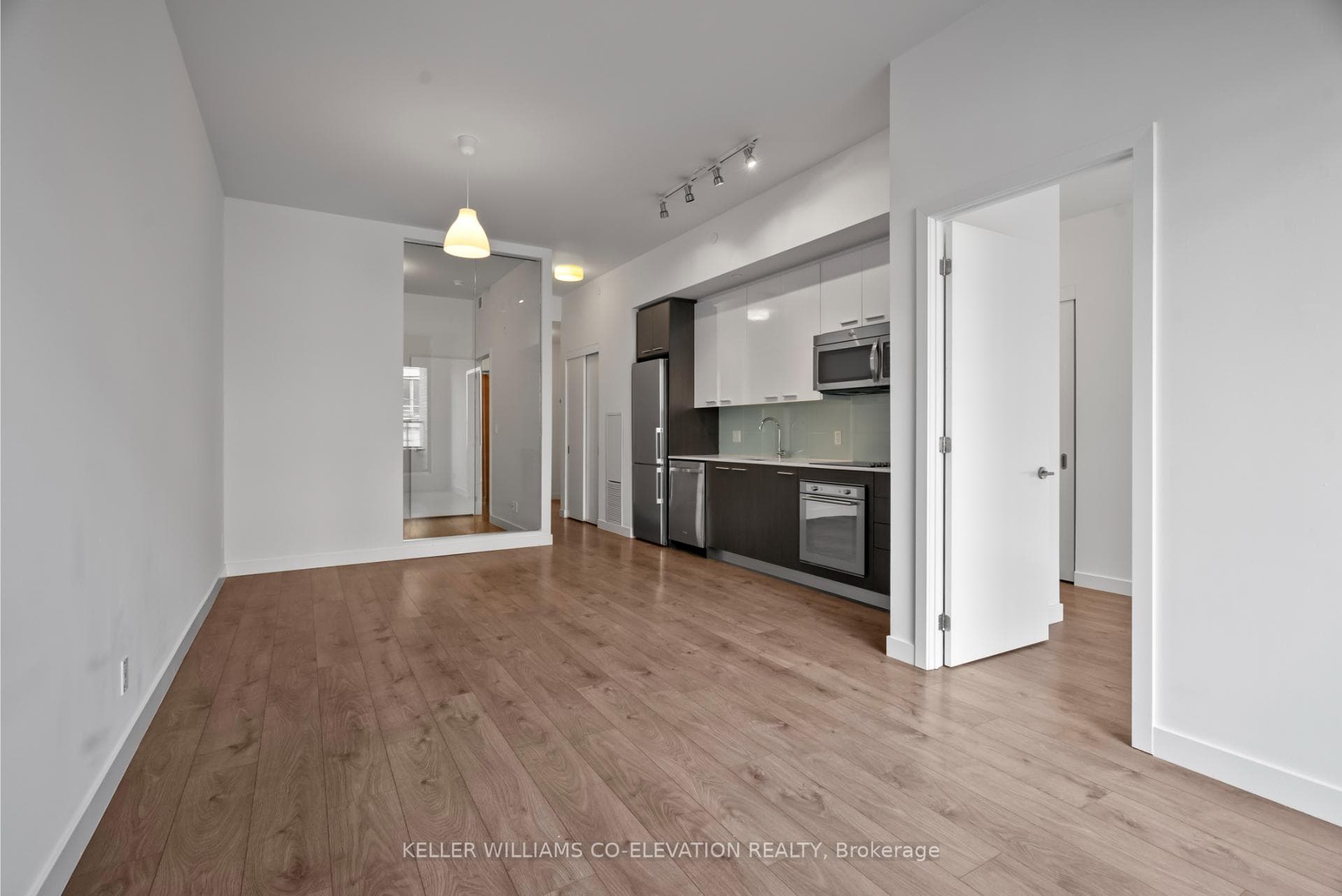 1075 Queen Street Unit 206 photo 1