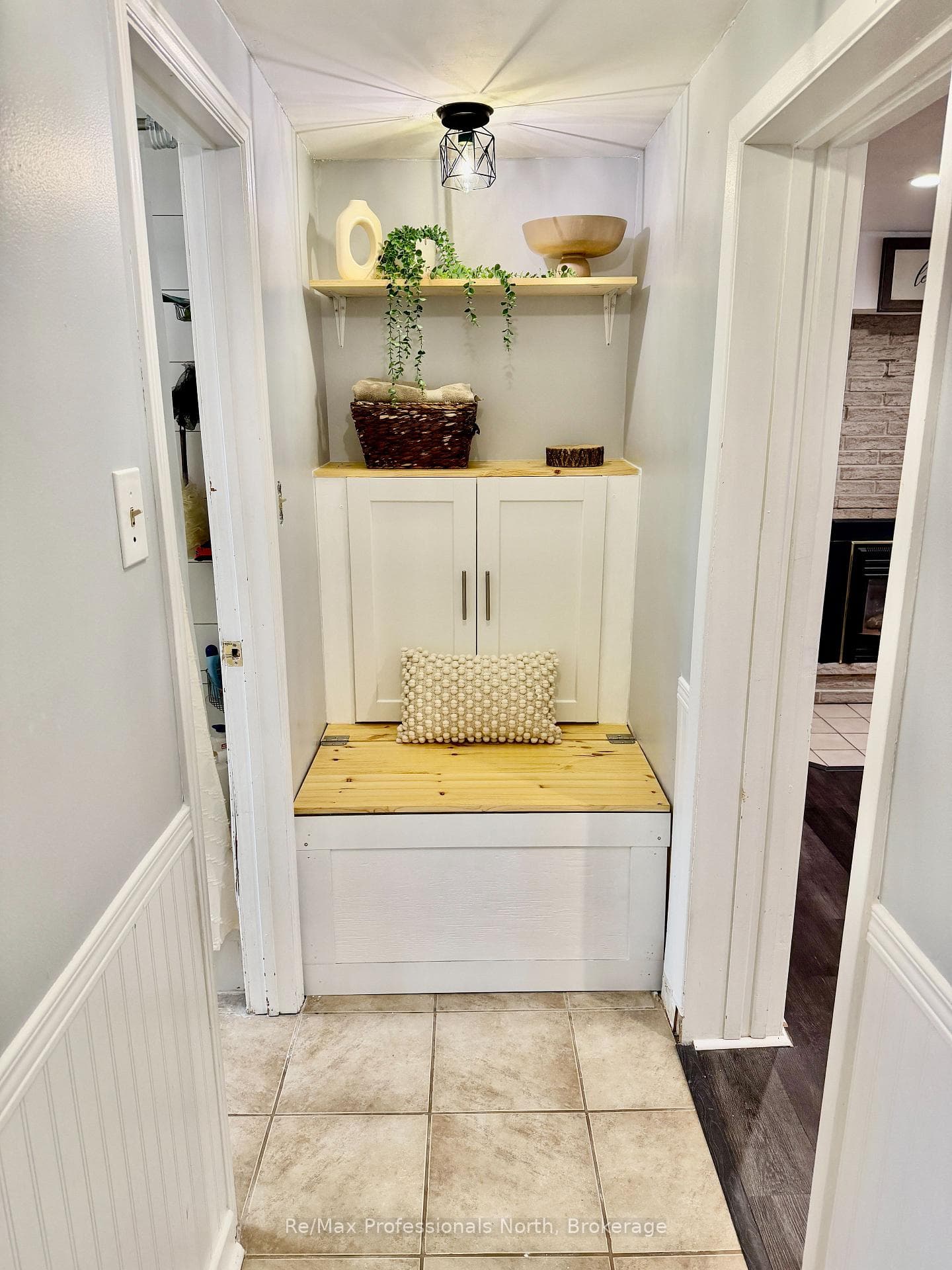 110 FRASER Street photo 23