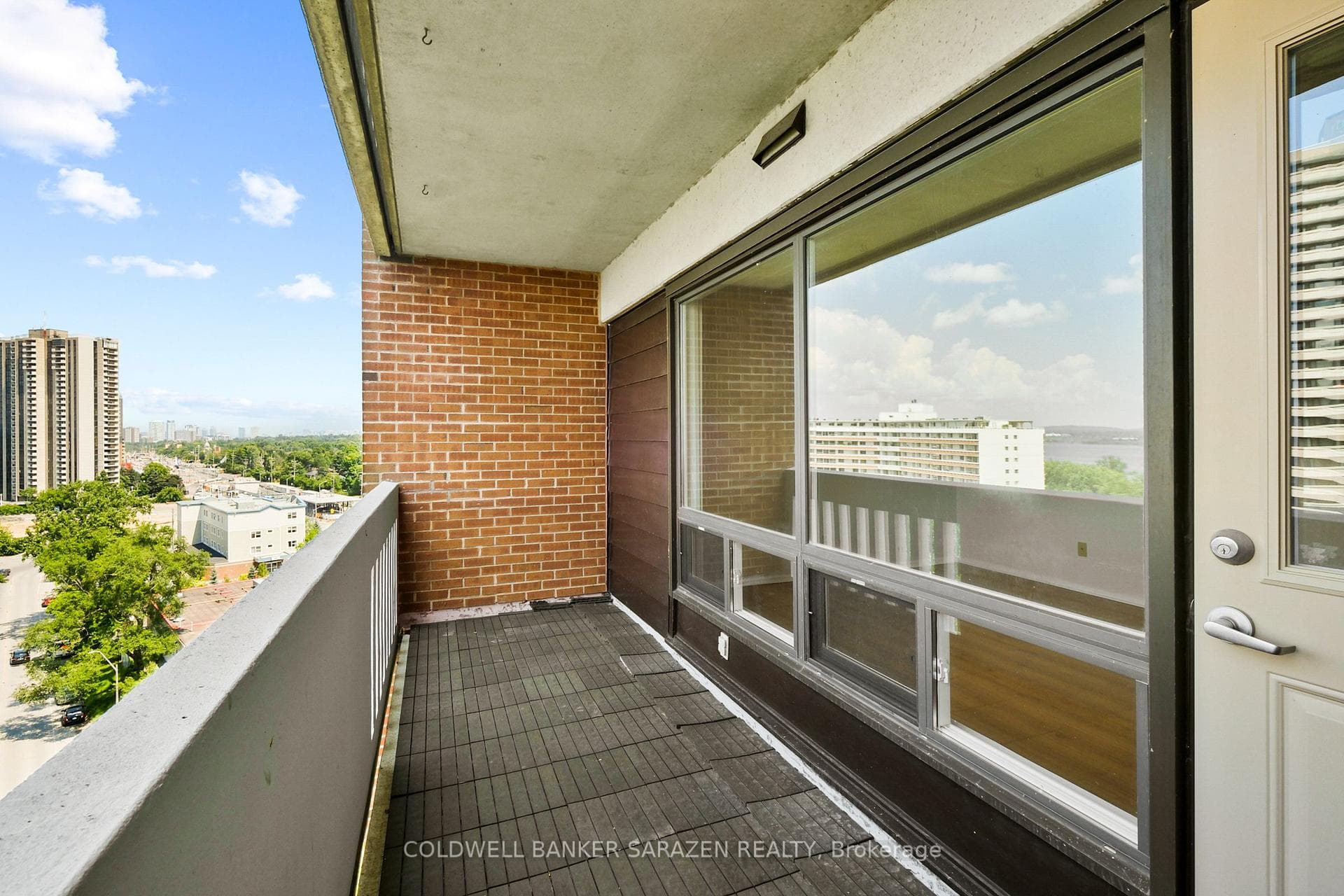 1100 Ambleside Drive Unit 1115 photo 29