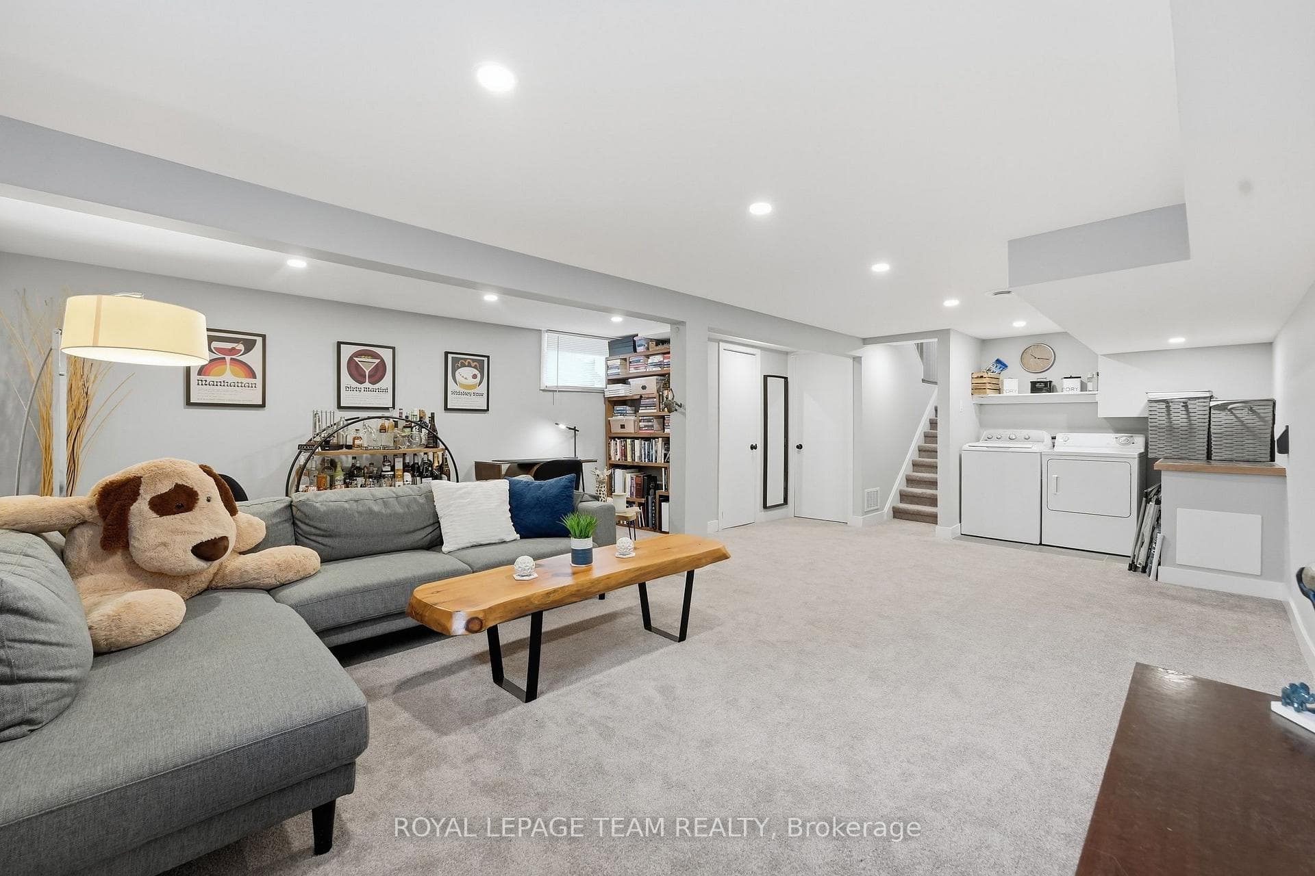 289 Montfort Street photo 37