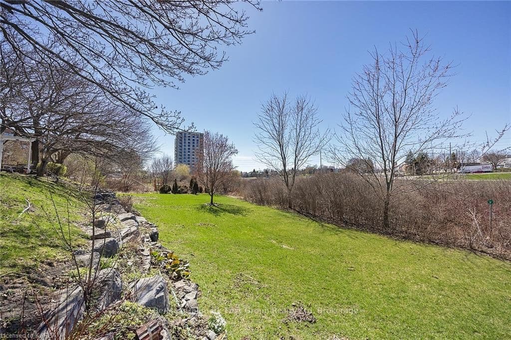 675 DAVIS Drive Unit 710 photo 47