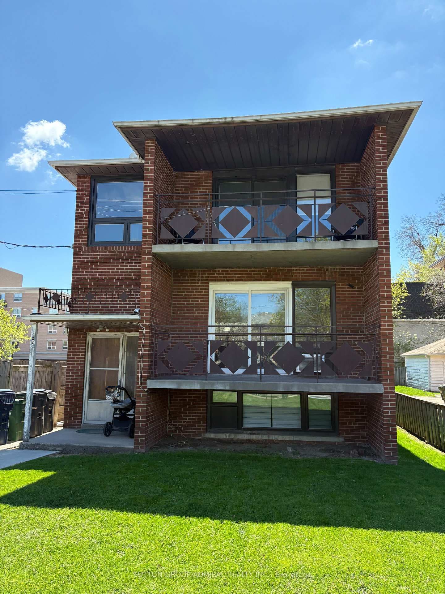 27 Bedford Park Avenue Unit 2 photo 1
