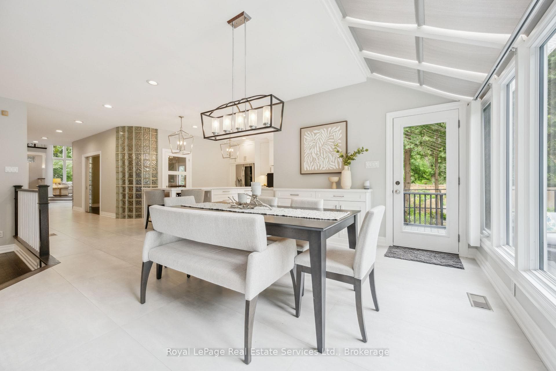 480 CHARTWELL Road photo 12