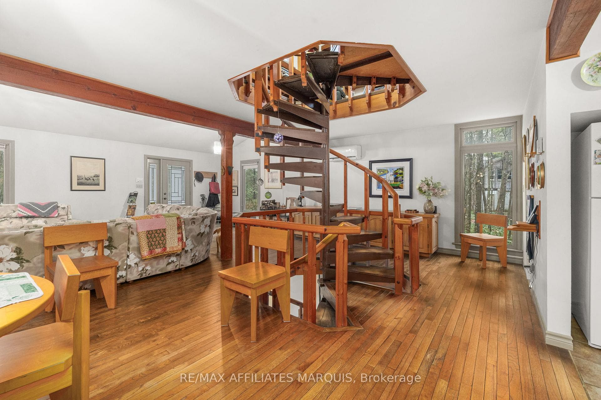 239 Bay Road photo 16