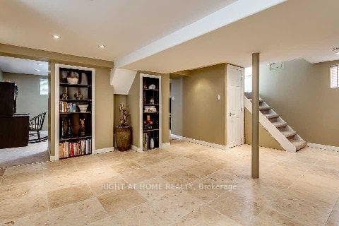 48 Glencrest Boulevard photo 11