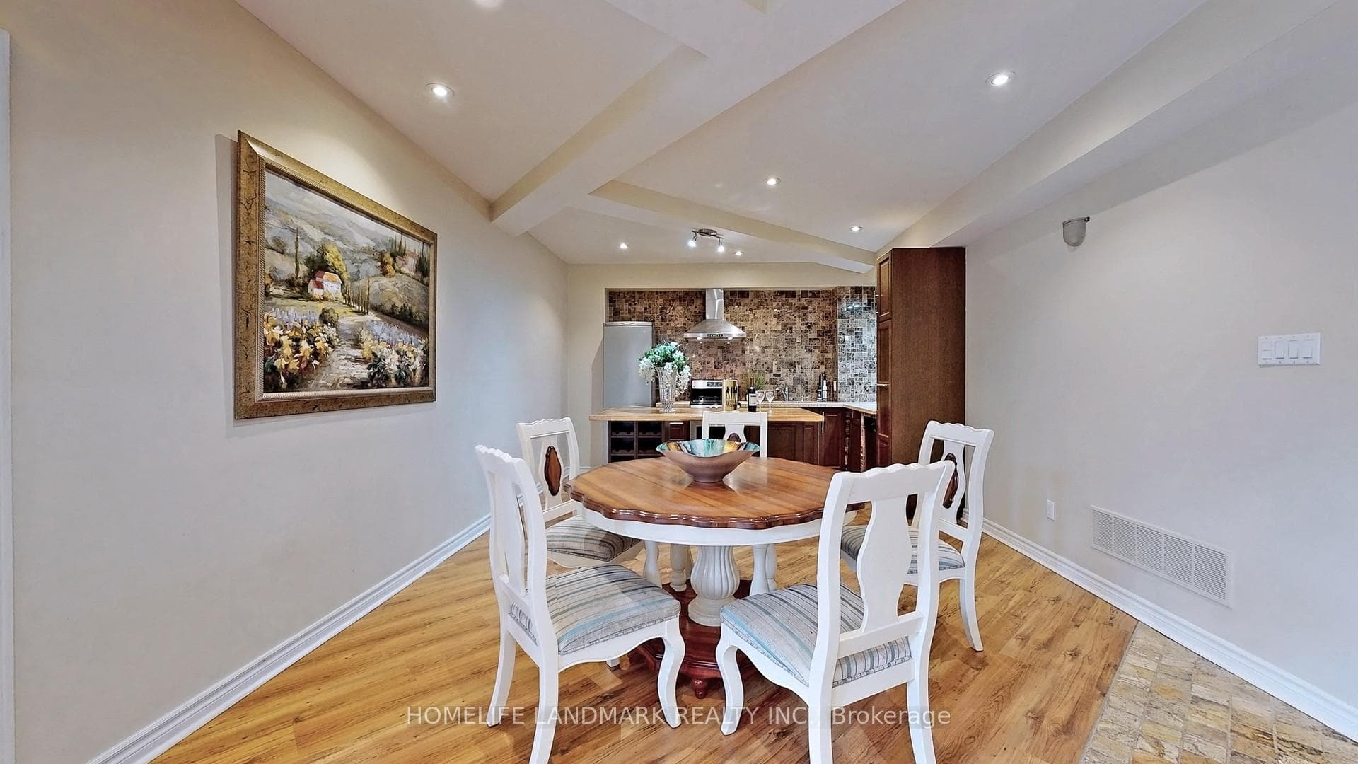 88 Caines (Basement) Avenue photo 6