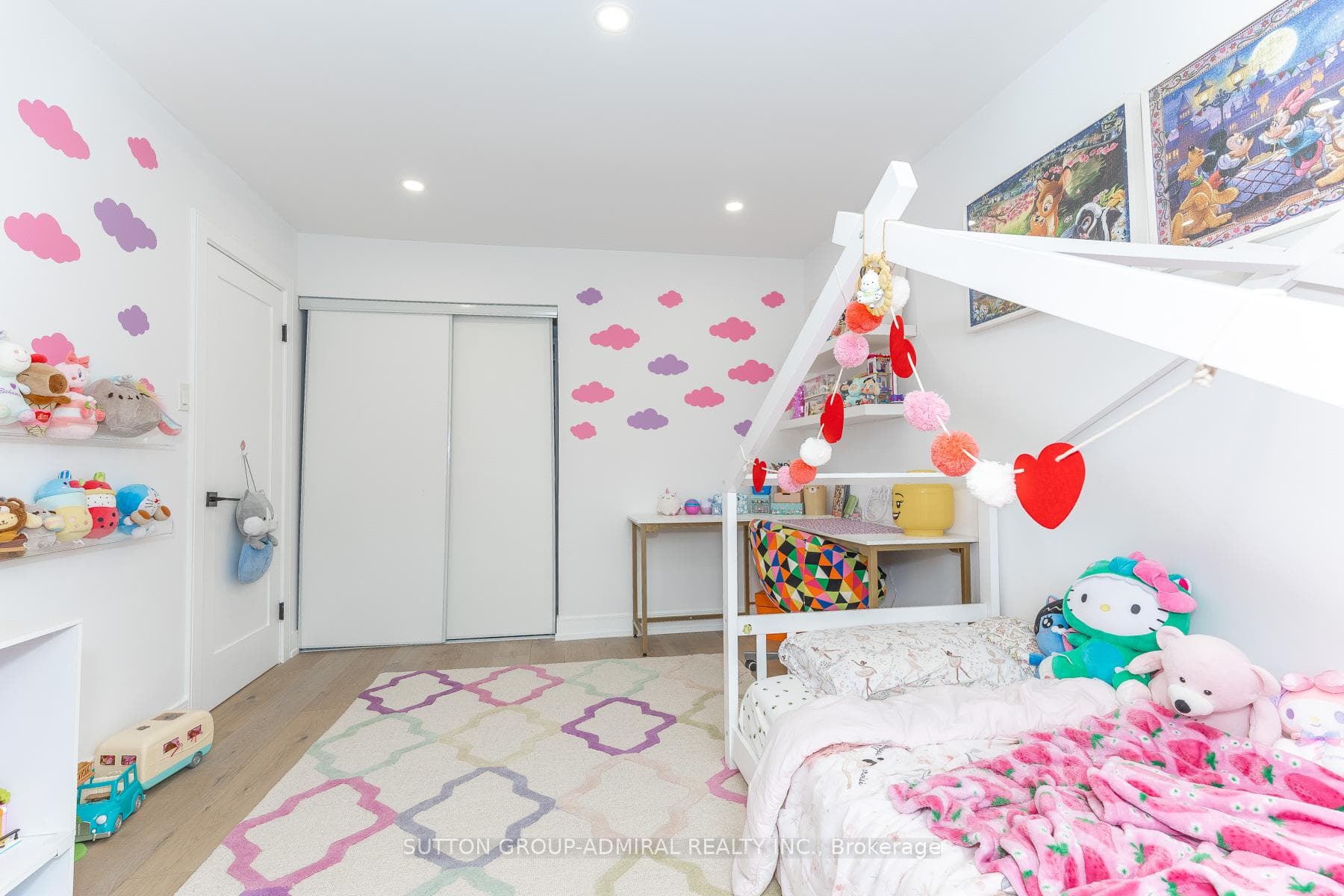 37 Spring Gate Boulevard photo 25