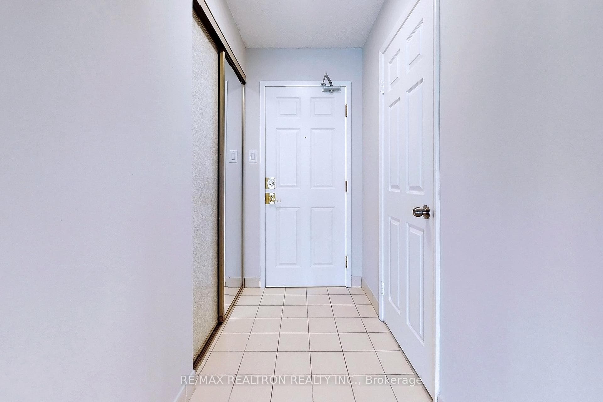 175 Cedar Avenue Unit 208 photo 28