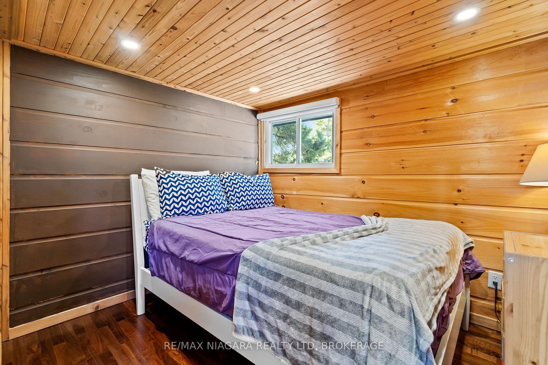 105 LIGHTHOUSE Drive photo 20