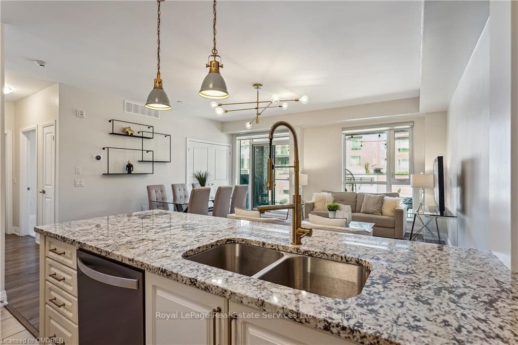 2375 BRONTE Road Unit 212 photo 5