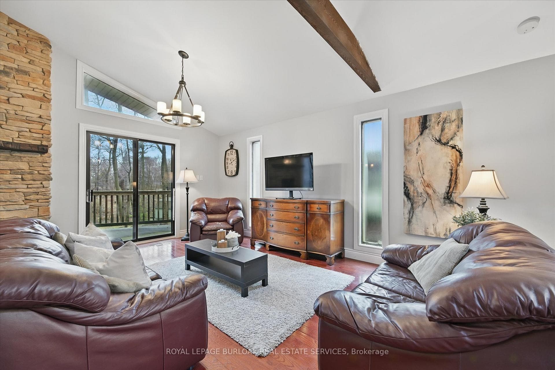768 King Road photo 6