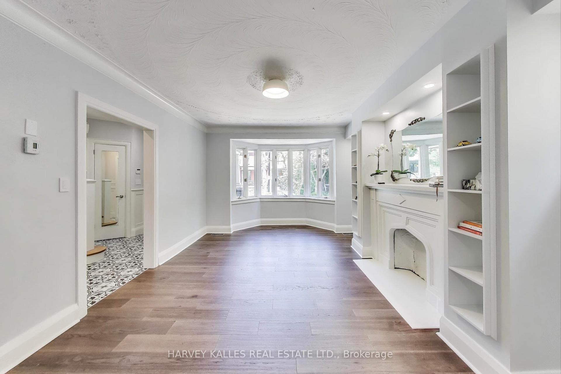 338 Markham Street photo 4