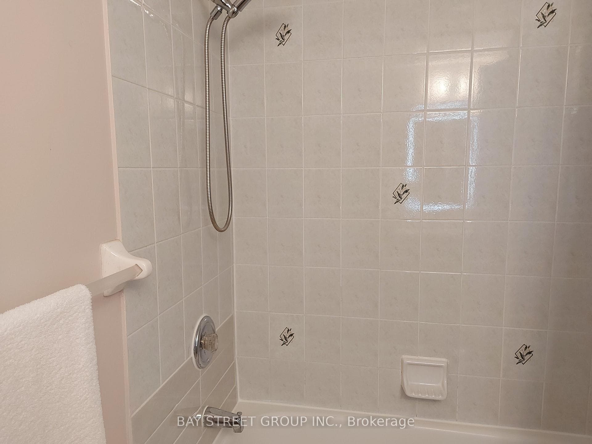 42 Pinery Trail Unit 98 photo 16