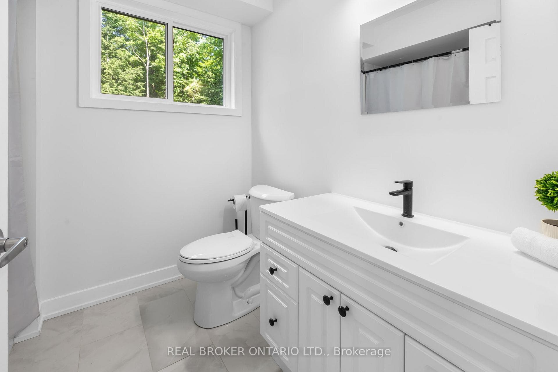 804 Darling Road photo 34