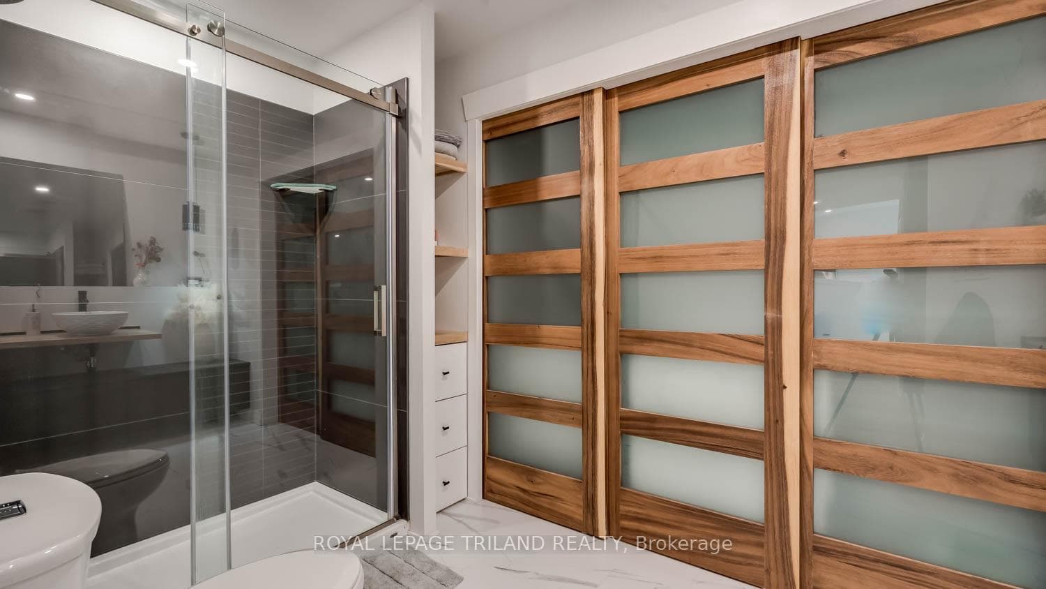 271 Mogg Street photo 19