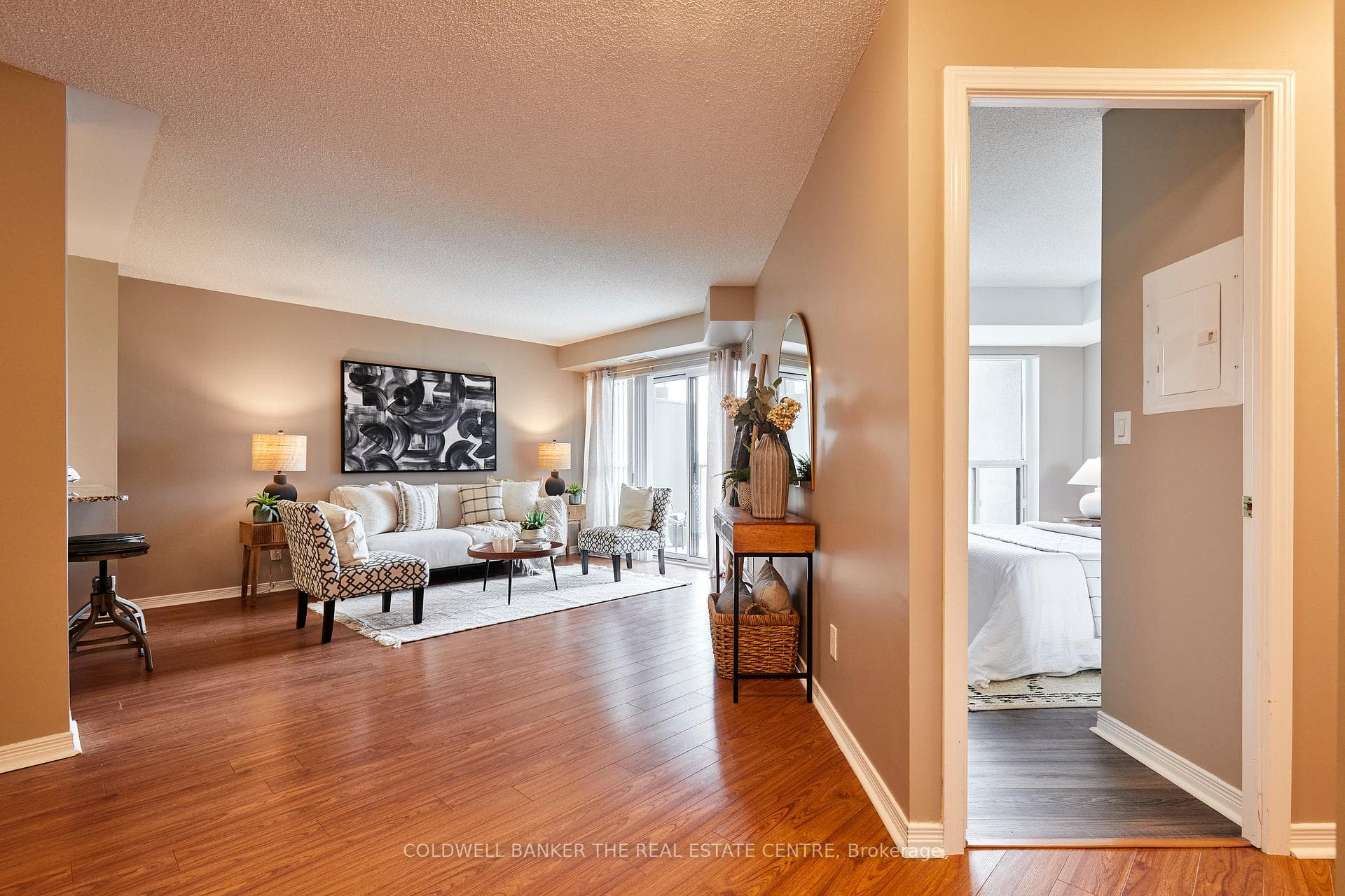 185 Oneida Crescent Unit 501 photo 11