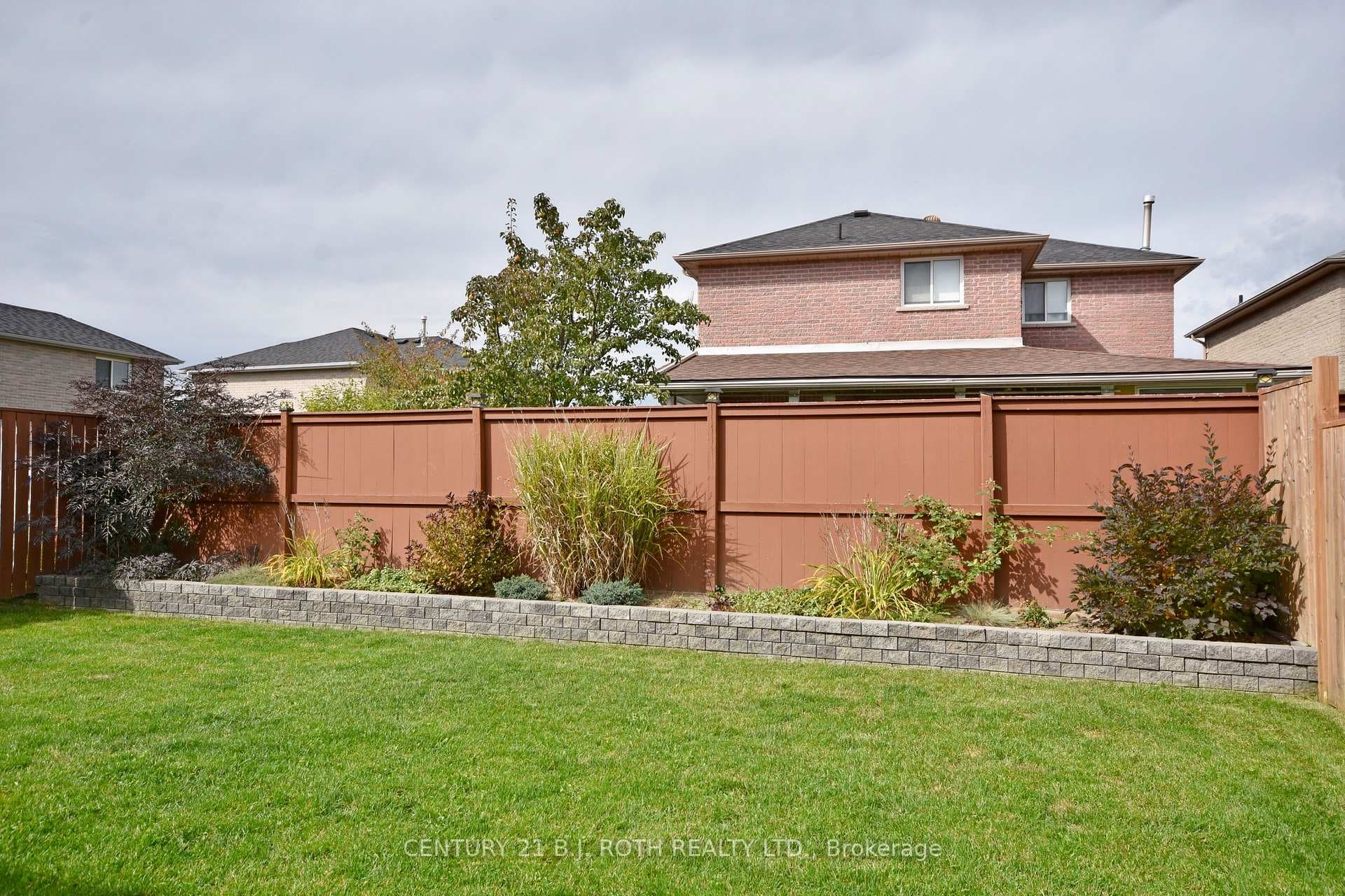 151 Raymond Crescent photo 37