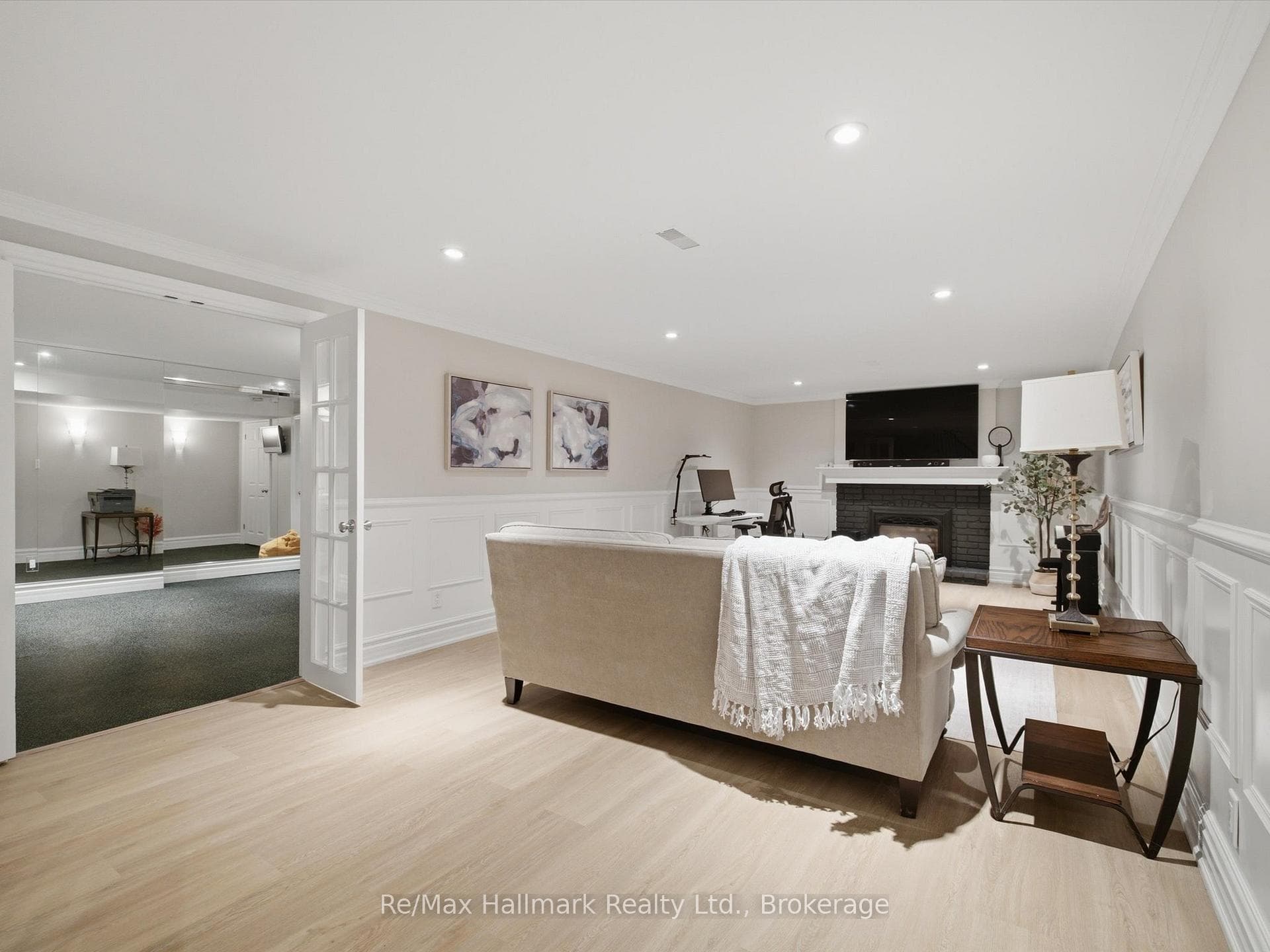153 Cairncroft Road photo 41