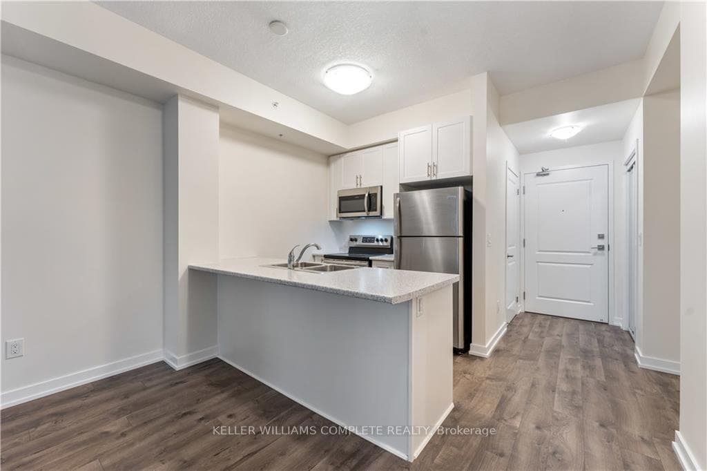 81 ROBINSON Street Unit 406 photo 12