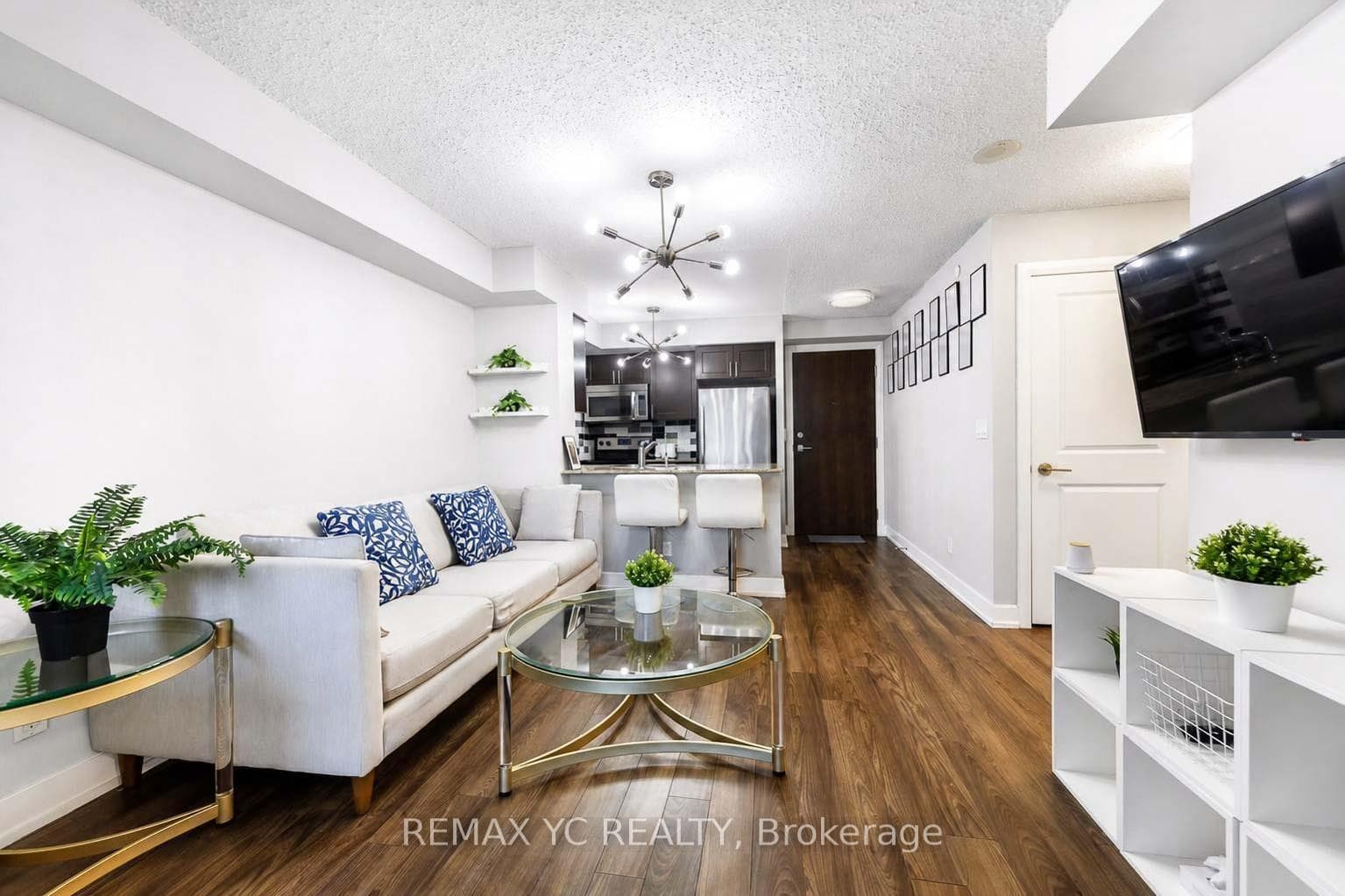 2 Eva Road Unit 1130 (Fully Furnished) photo 5