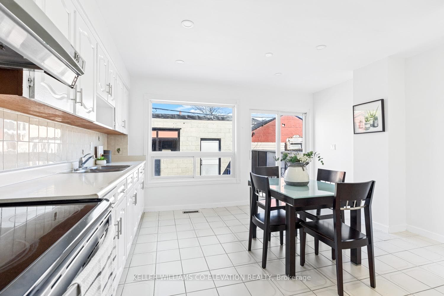 156 Yarmouth Road photo 11