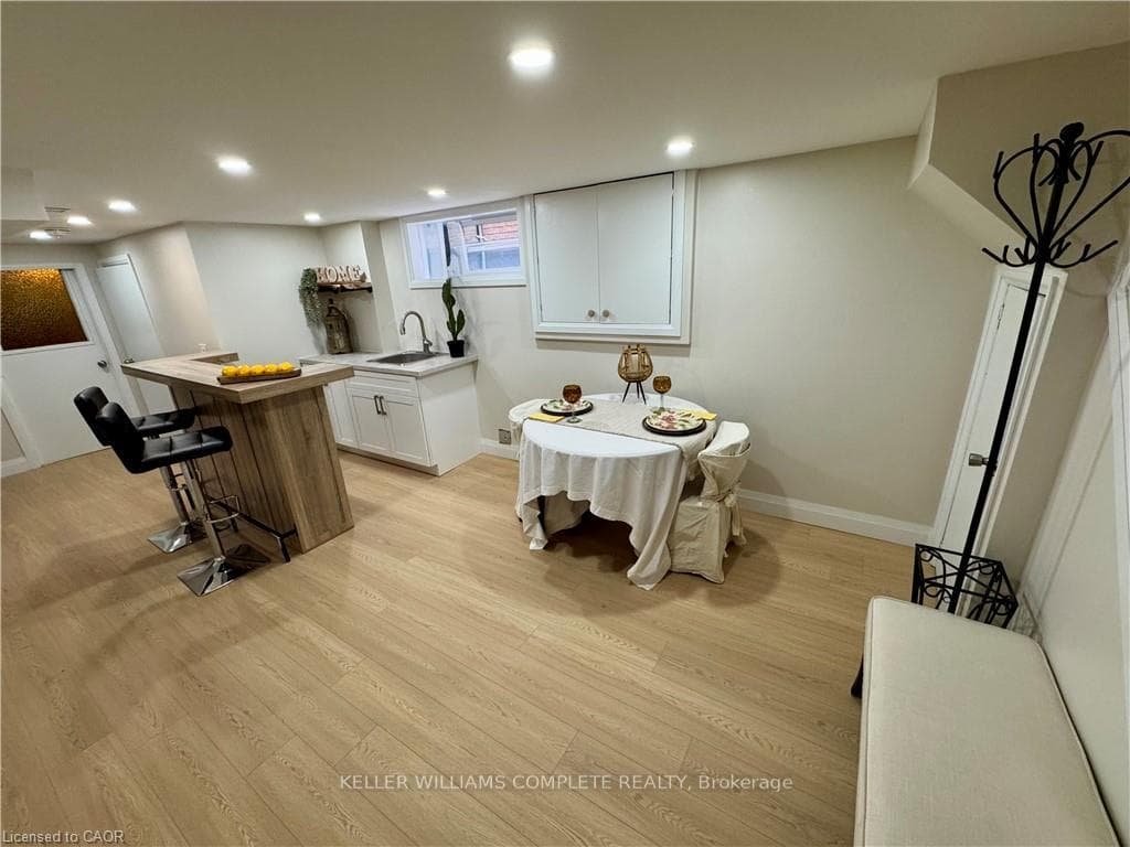 101 REID Avenue photo 30