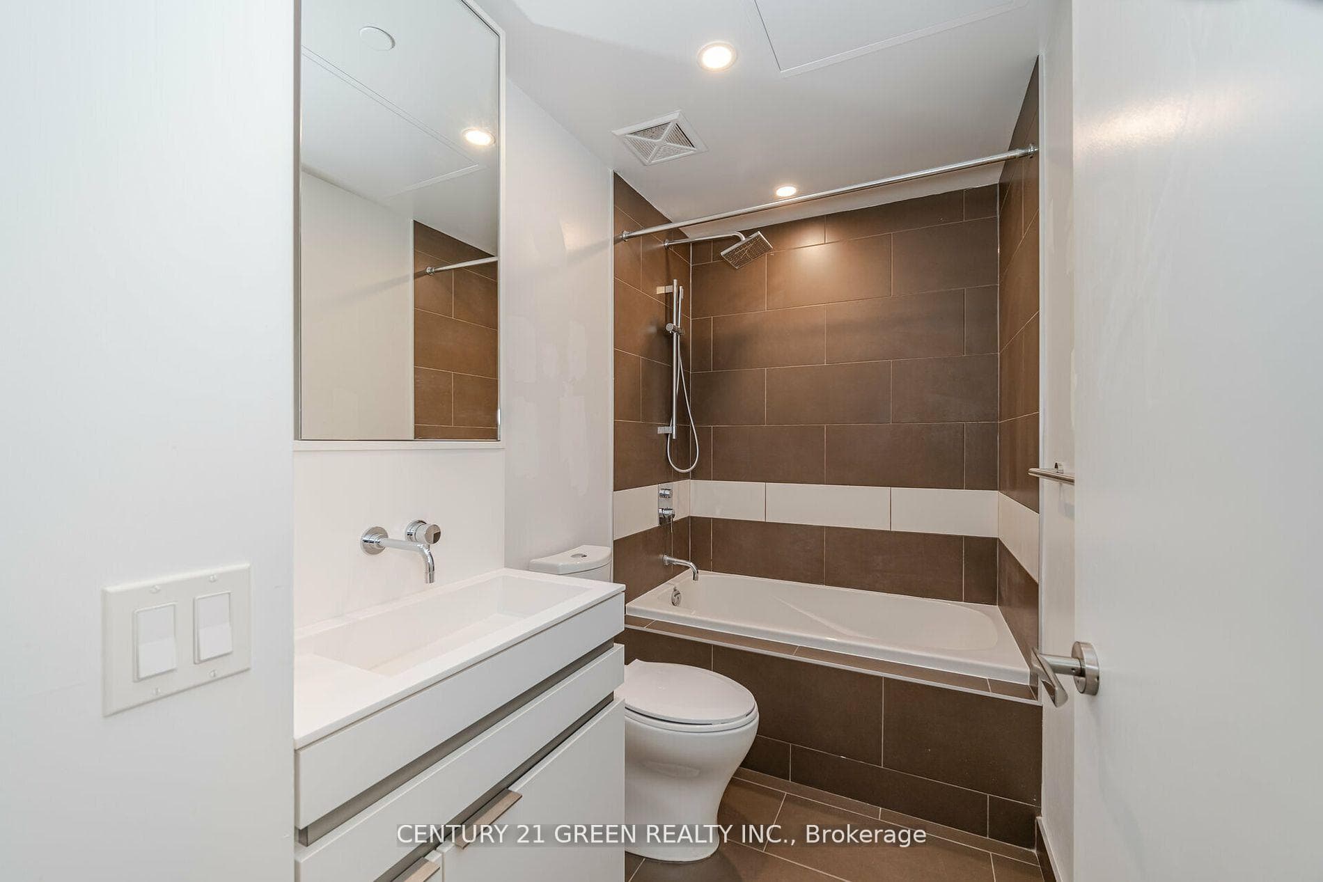 197 Yonge Street Unit 1503 photo 25