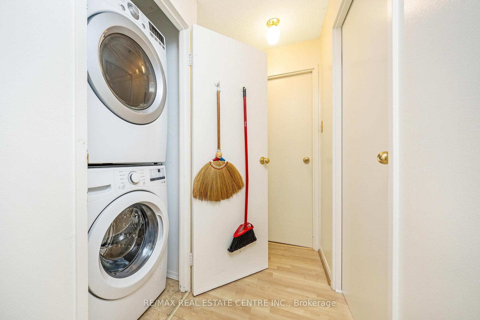 35 Trailwood Drive Unit 2216 photo 21