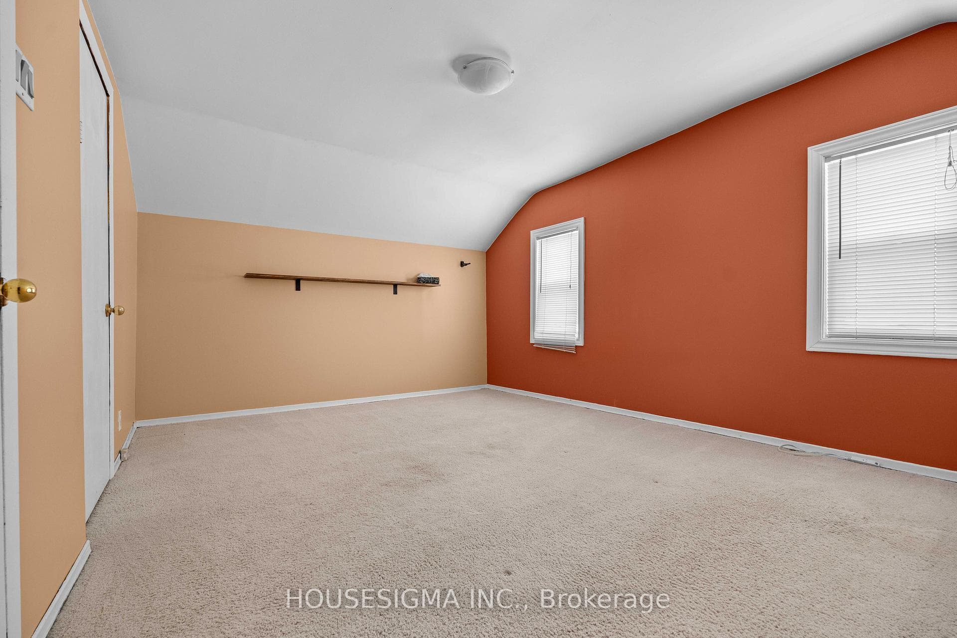 Primary Bedroom Unstaged