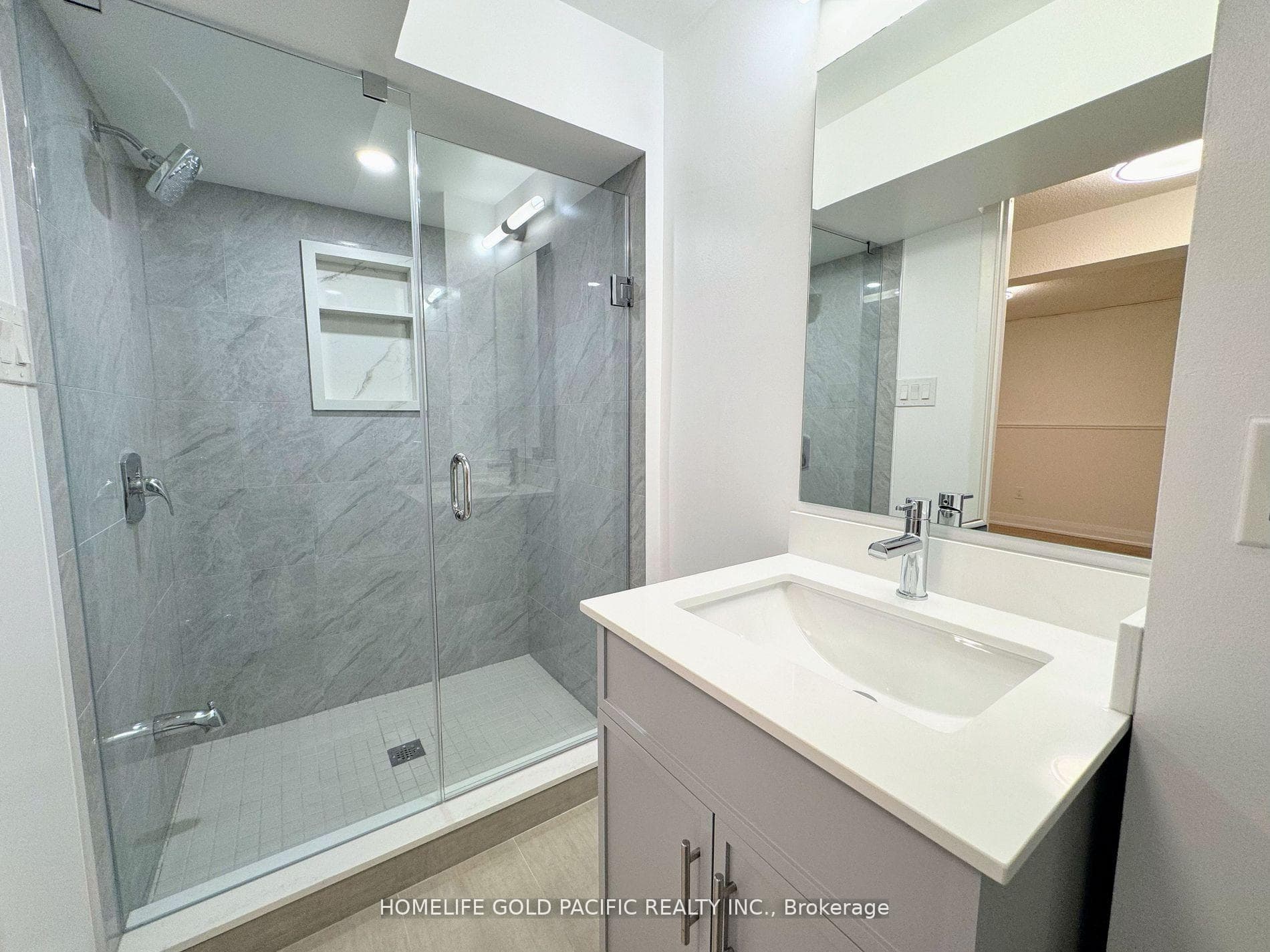 16 Snapdragon Drive photo 32