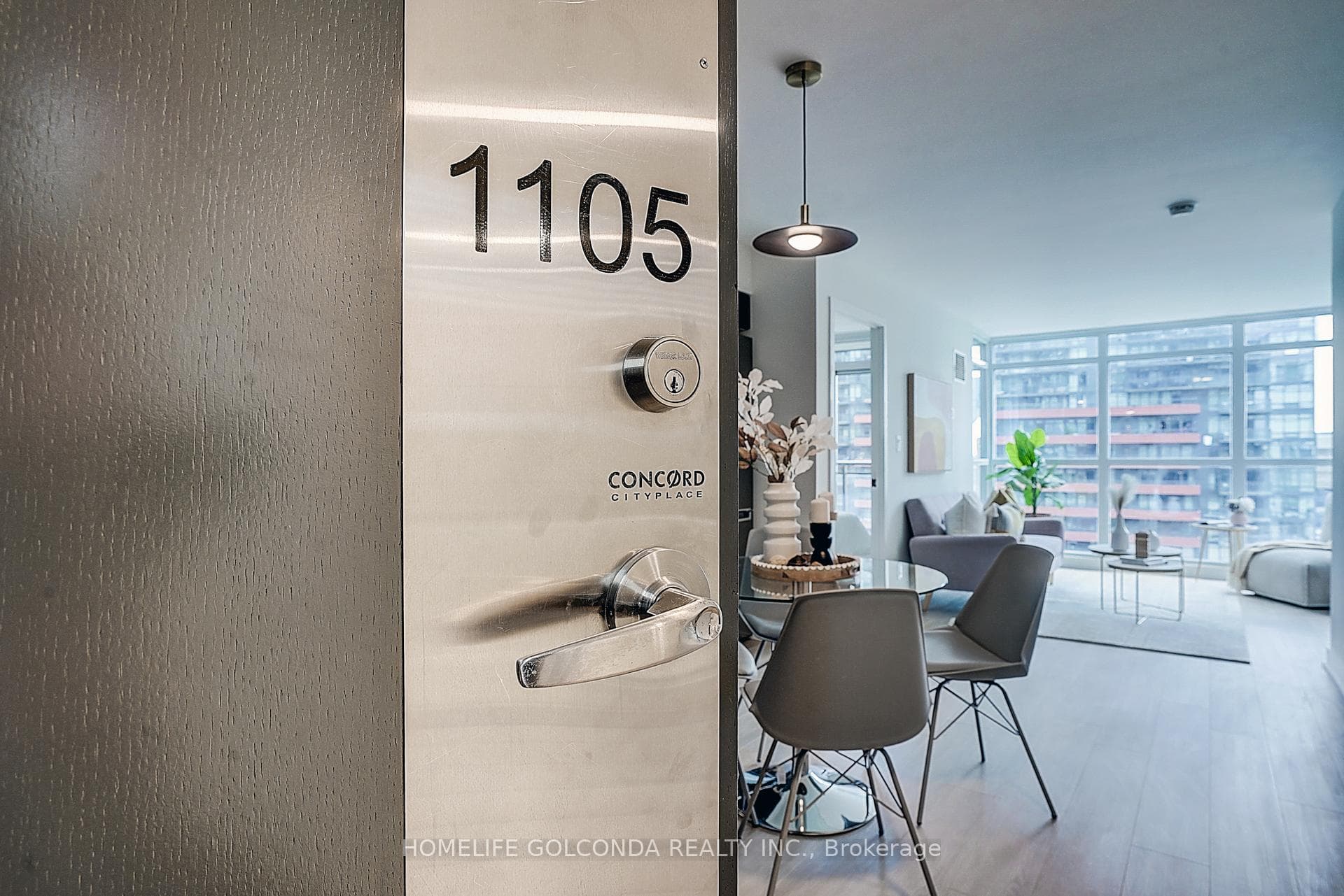 8 Telegram Mews Unit 1105 photo 3