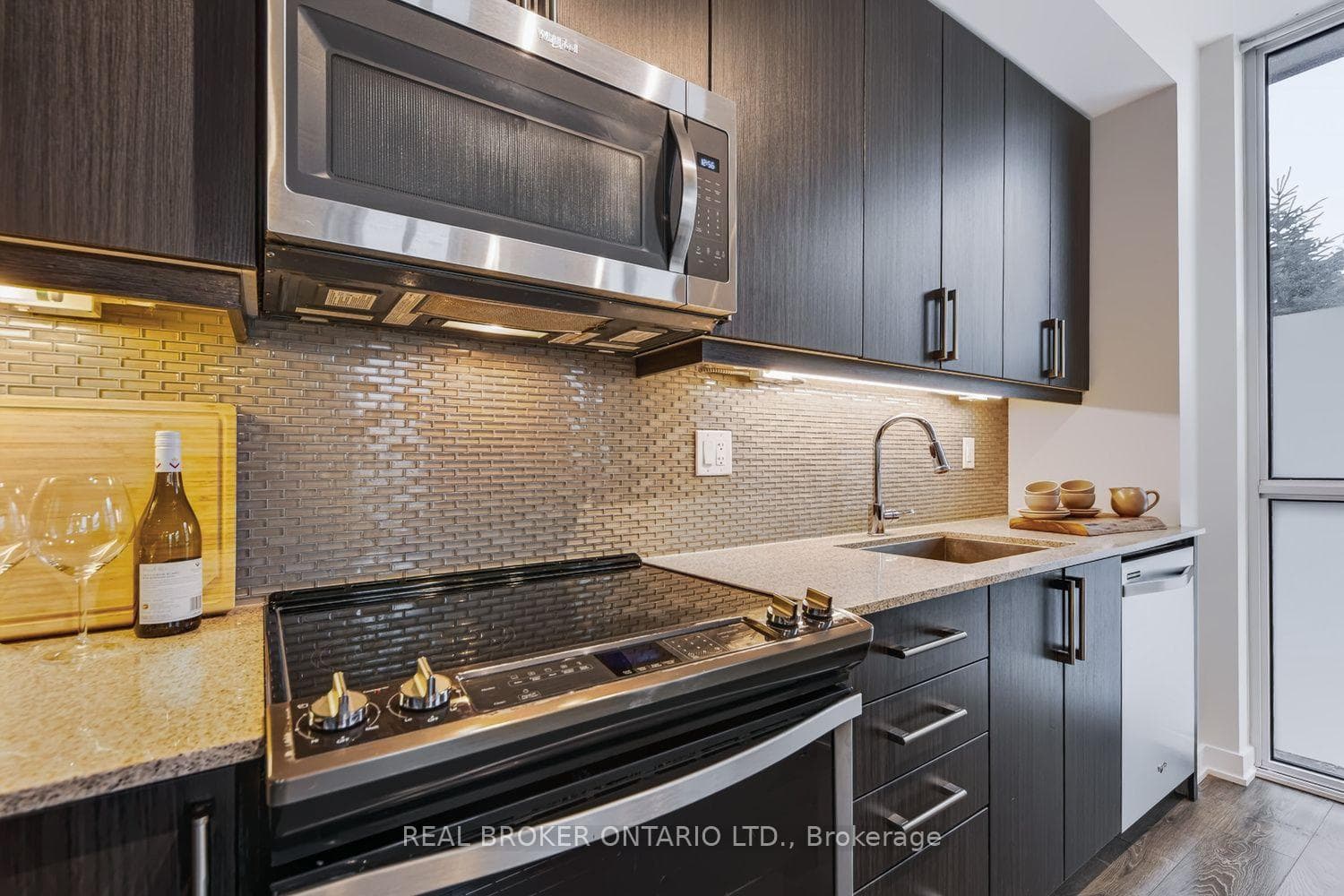 4633 Glen Erin Drive Unit 108 photo 11