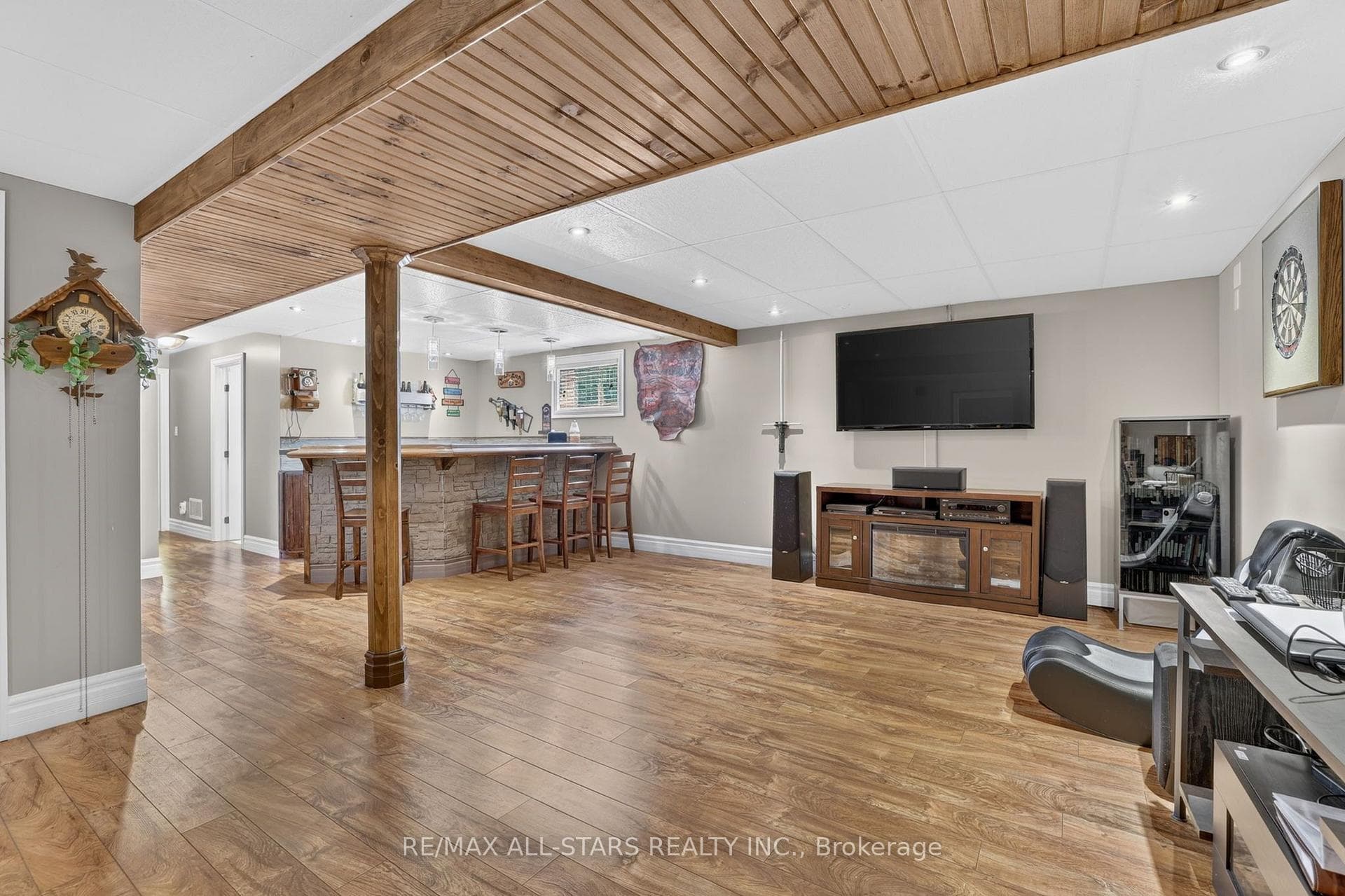 38 Evelyn Avenue photo 17