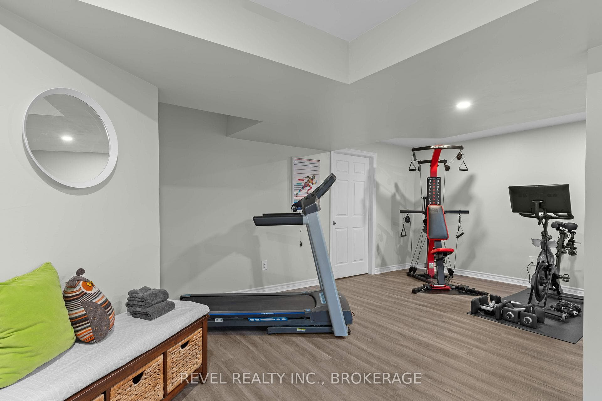1029 Bluffwood Avenue photo 37