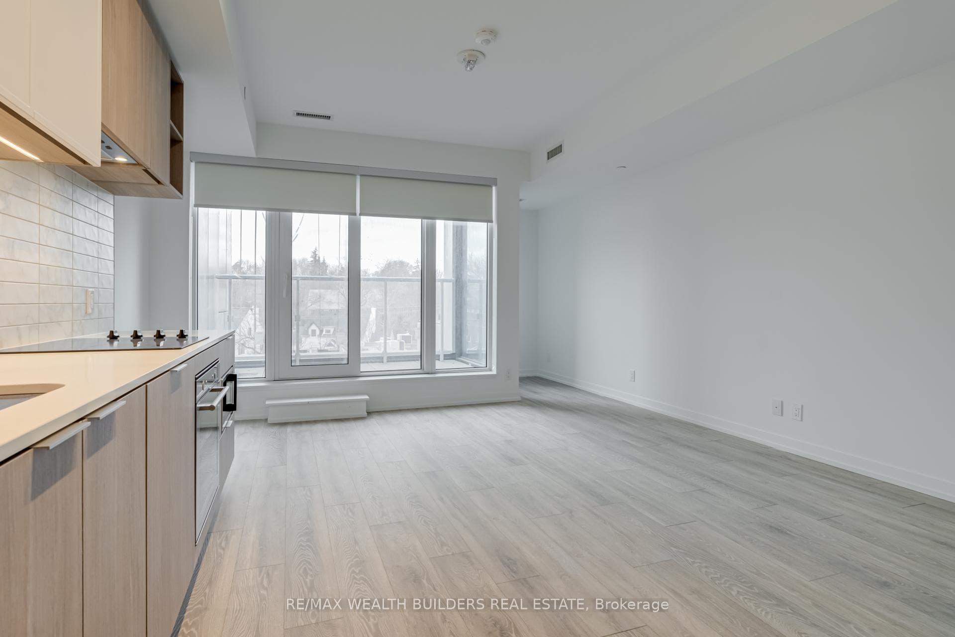 2020 Bathurst Street Unit 627 photo 14