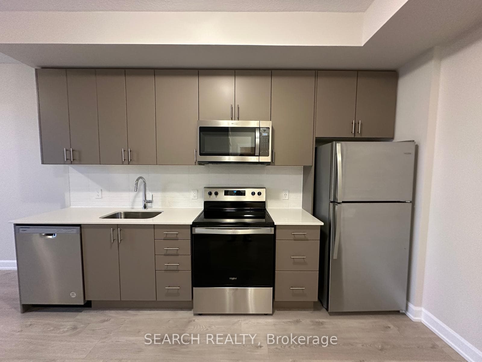 3220 William Coltson Avenue Unit 825 photo 5